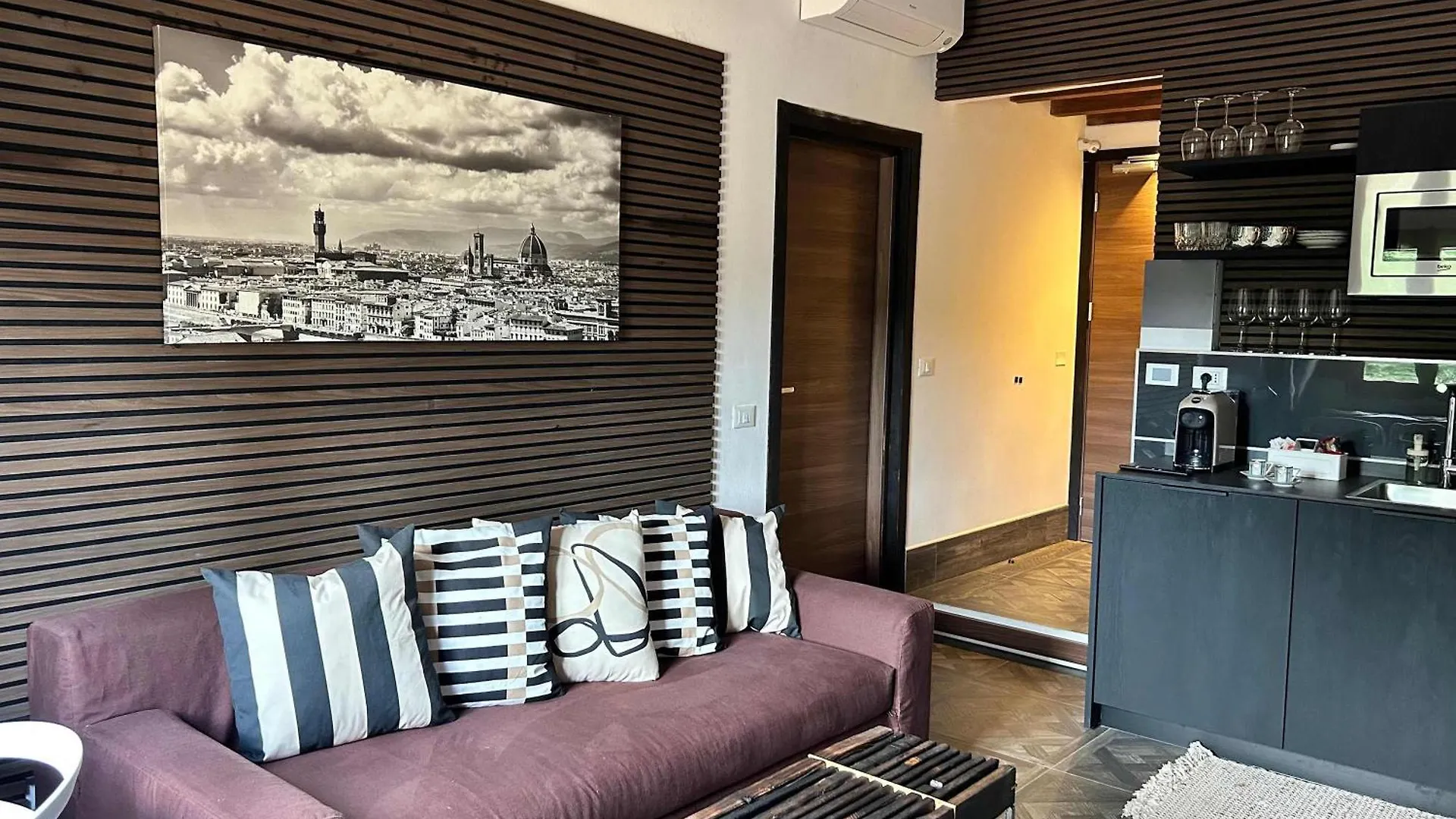 Opus Firenze Santa Croce Family Room Italy